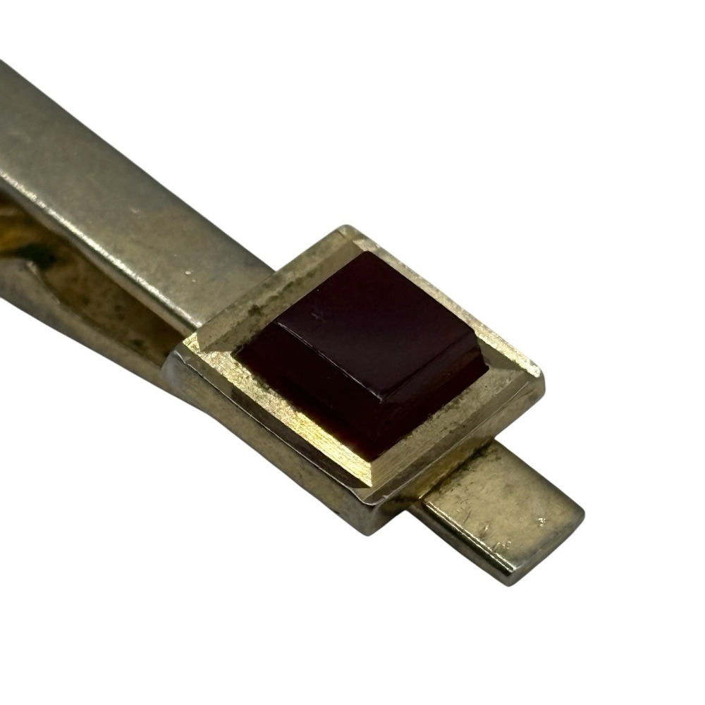 Swank Cufflinks And Tie Clip Red Accent Center Gold Tone Vintage Square Textured - Picture 9 of 13